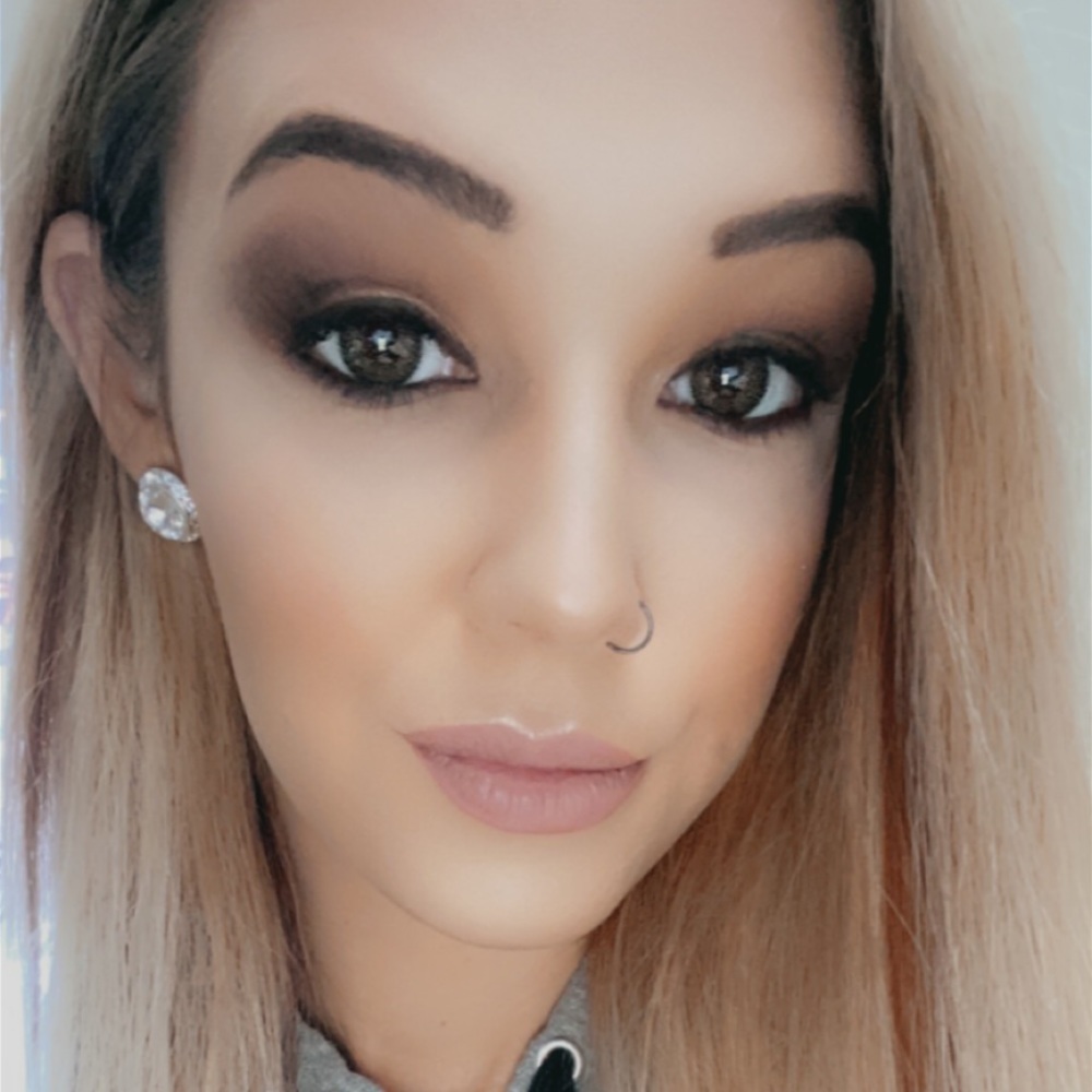 Meet your Posher, Haley